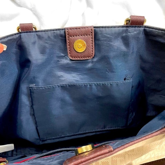 Tan Brown Tommy Hilfiger Tote Handbag - Picture 6 of 7